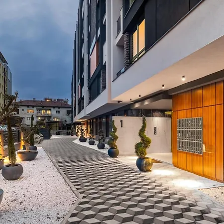 Comfort Apartment *